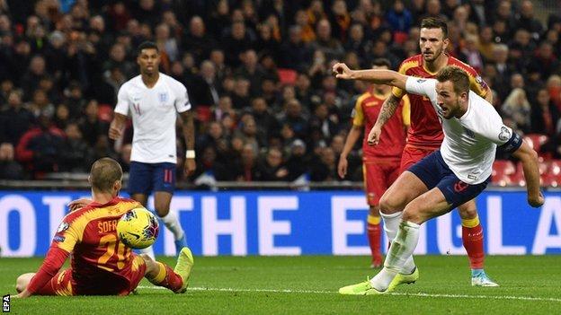 Harry Kane celebrates