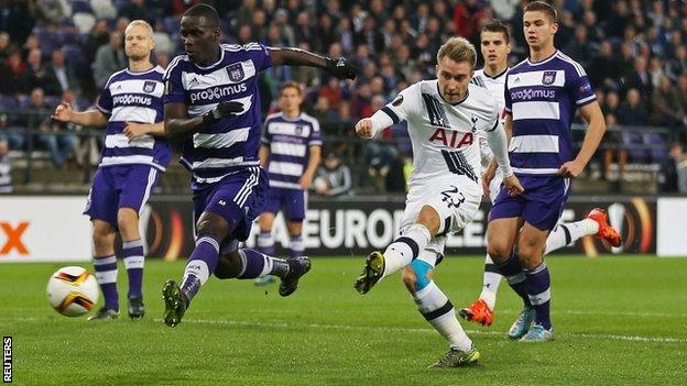 Clinton Njie Tottenham in a match of Europa League Anderlecht - FC