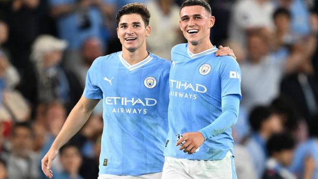 Julian Alvarez (left) and Phil Foden (right)