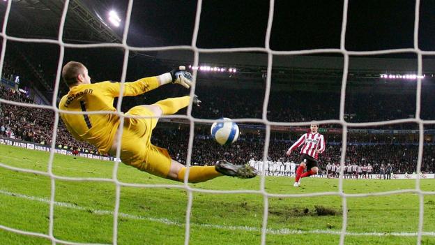 Tottenham v PSV: Name the Spurs team from 2008 meeting - BBC Sport