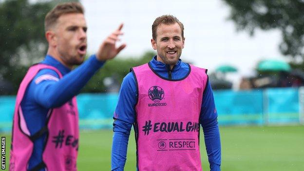 Harry Kane Manchester City Lining Up Bid For Tottenham And England Striker c Sport