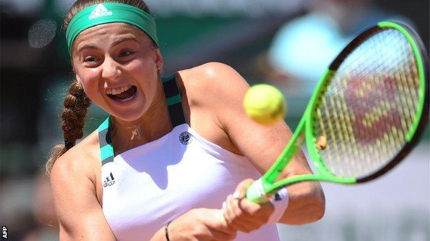 French Open Jelena Ostapenko Beats Simona Halep To Win First Grand