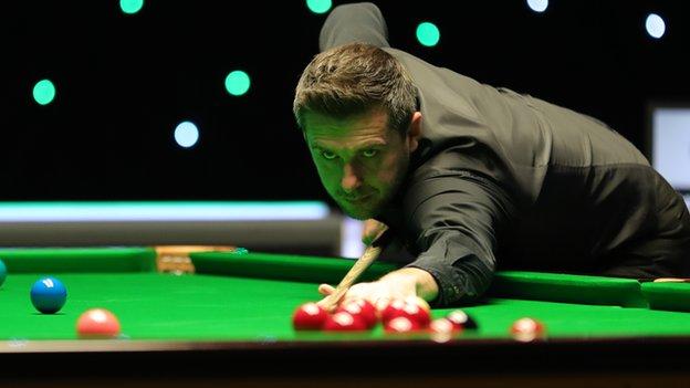 World Snooker Championship 2023 results: Mark Selby fights back against  John Higgins - BBC Sport