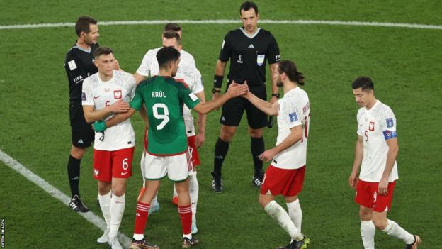 Poland's Robert Lewandowski's emotional reaction to 1st World Cup goal