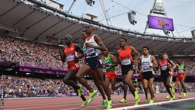 Mo Farah runs in the men's 5,000m final at London 2012