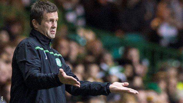 Celtic manager Ronny Deila looks concerned