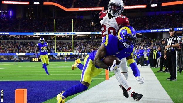 Odell Beckham Jr scores a touchdown against the Arizona Cardinals