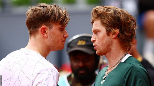 Jack Draper and Andrey Rublev shake hands after their 2022 match at the Madrid Open