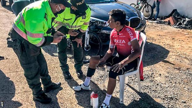 Nairo Quintana speaking to police