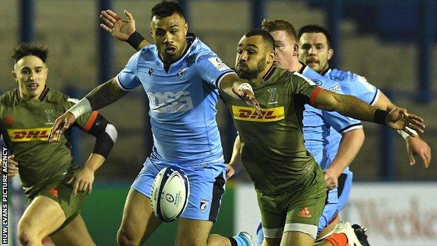 Willis Halaholo of Cardiff and Joe Marchant of Harlequins