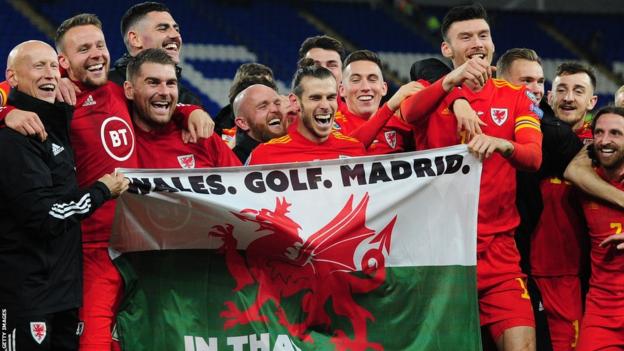 Wales celebrate at full time during the UEFA Euro 2020 Group E Qualifier