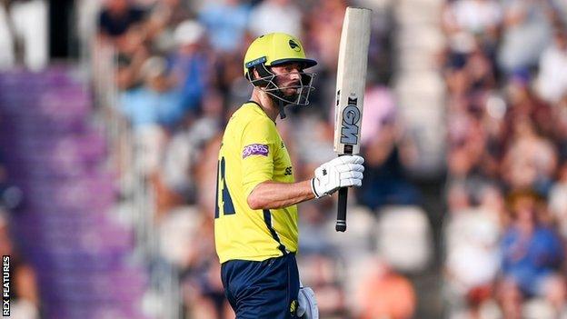 Hampshire skipper James Vince smashed 10 sixes in his T20 career-best 129 not out off just 63 balls