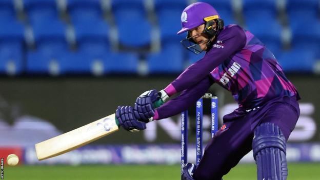 Michael Leask batting at the T20 World Cup in 2021