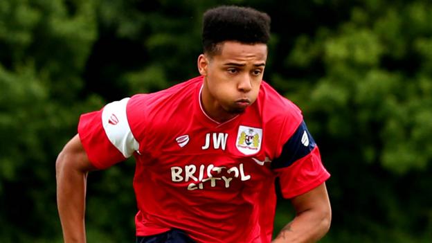 Cps Car Loan >> Jojo Wollacott: Woking sign Bristol City goalkeeper on loan - BBC Sport Cps Car Loan >> Jojo Wollacott: Woking sign Bristol City goalkeeper on loan - BBC Sport