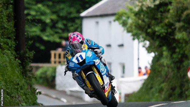 Lee Johnston comes of age with impressive Isle of Man TT win - BBC Sport