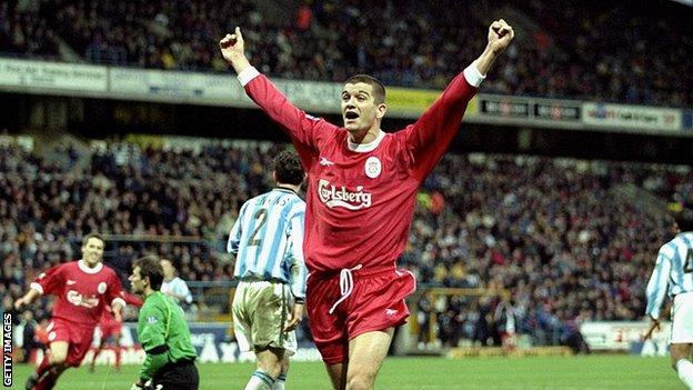 Dominic Matteo in action for Liverpool