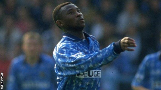 Peter Ndlovu in action for Coventry in 1992