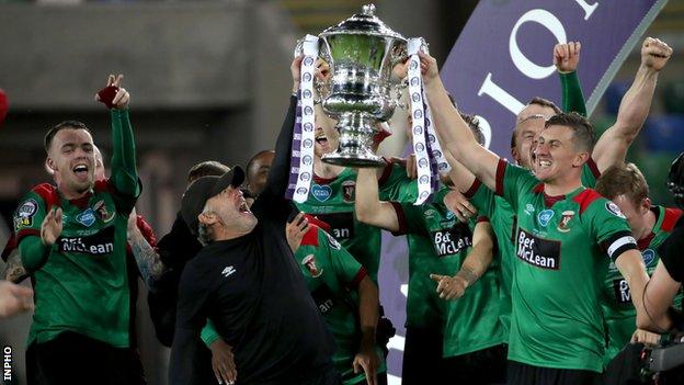 McDermott and Marcus Kane with the Irish Cup