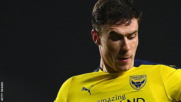 Josh Ruffels: Huddersfield Town to sign Oxford United defender on 1 ...