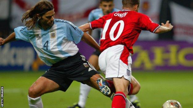 Michael Owen is fouled by Mauricio Pochettino for England's penalty.