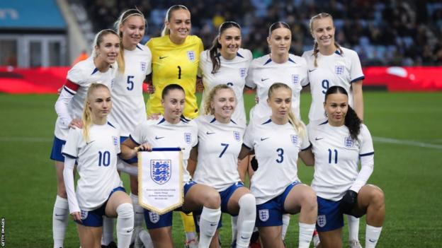 La selección sub-23 de Inglaterra contra Portugal en noviembre de 2023