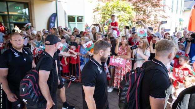 Wales players leave the Vale of Glamorgan base to travel to France on Sunday morning