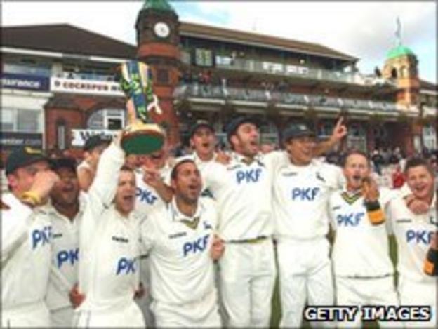 Nottinghamshire celebrate winning the 2010 County Championship