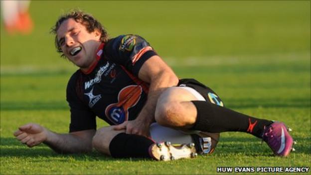 Dragons winger Will Harries