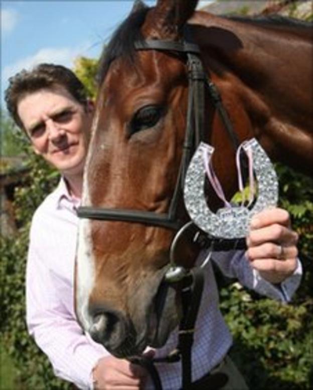 Trainer Nick Gifford wishes good luck to his horse Royal Wedding