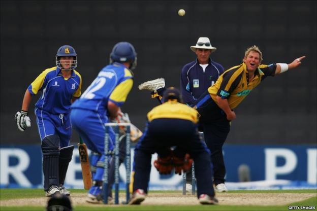 Shane Warne in action for Hampshire