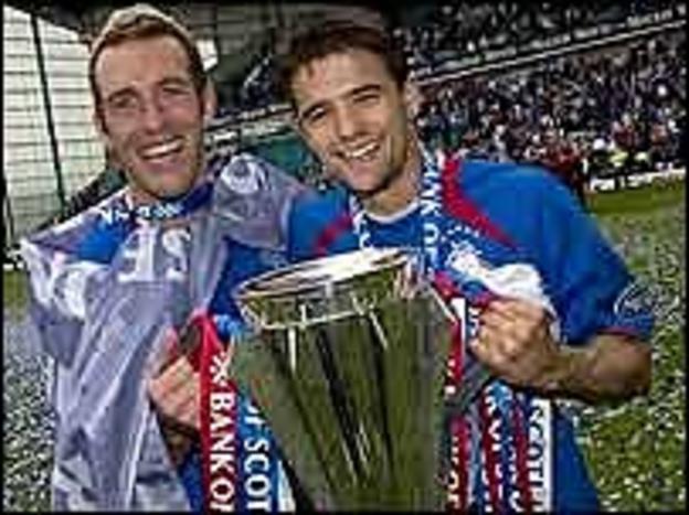 Fernando Ricksen (left); Nacho Novo (right)