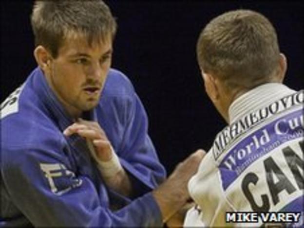 Colin Oates (left) at the judo GB World Cup 2009 (Picture: Mike Varey)