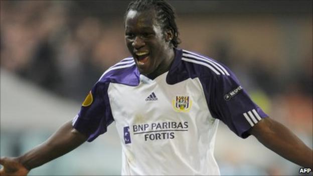 Chelsea complete deal to sign Anderlecht's Romelu Lukaku - BBC Sport