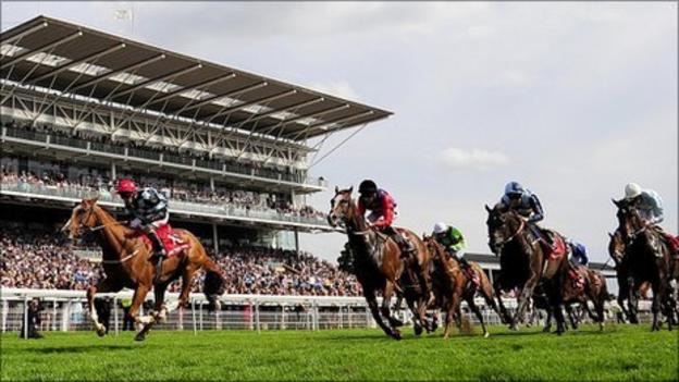 Moyenne Corniche won the Ebor Handicap on the final day of the Festival at York