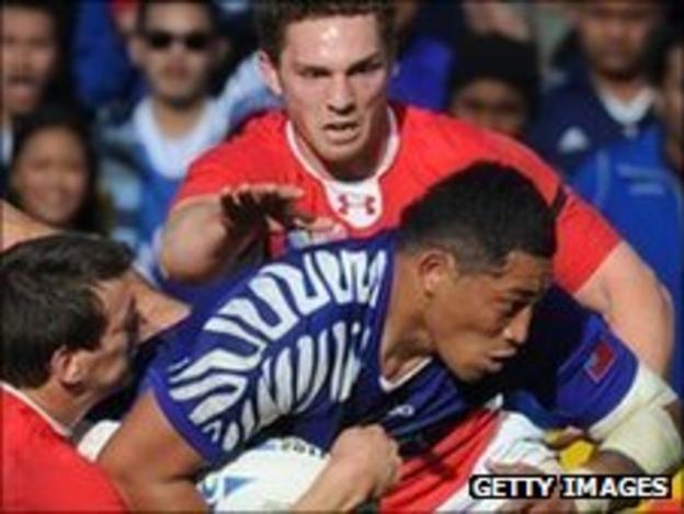 Anthony Perenise scores Samoa's try