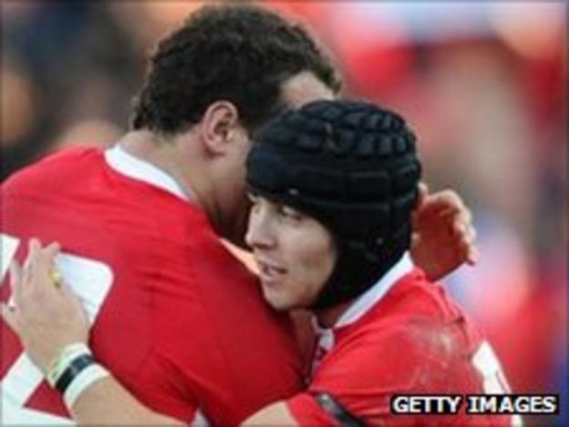 Jamie Roberts and Leigh Halfpenny celebrate victory