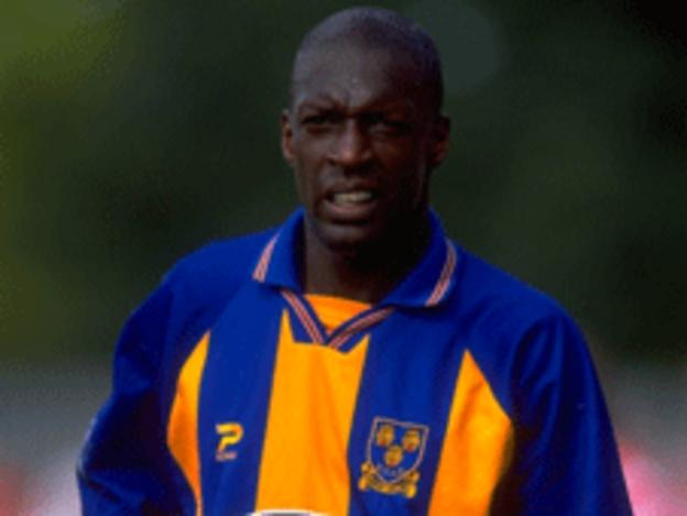 Former Shrewsbury striker predicts Arsenal cup upset - BBC Sport