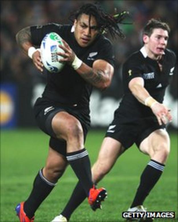 Ma'a Nonu on the attack for the All Blacks