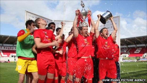 Llanelli won the FAW Welsh Cup in 2011