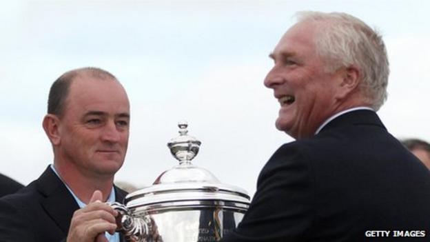 Neil Edwards receving the Walker Cup