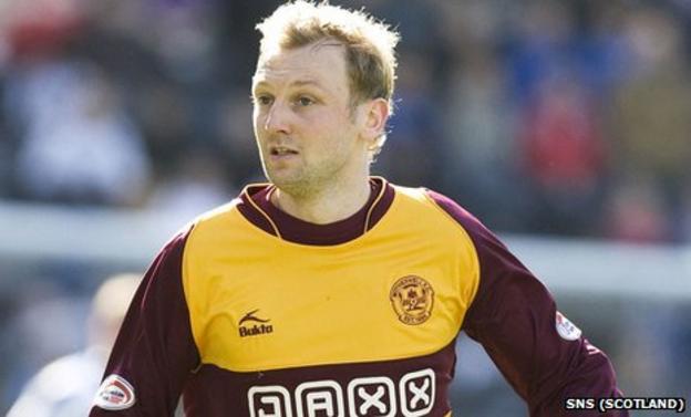 Stephen Hughes in action for Motherwell