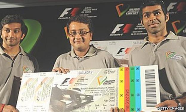 Karun Chandhok (right) and Narain Karthikeyan (left) help promote the Indian Grand Prix