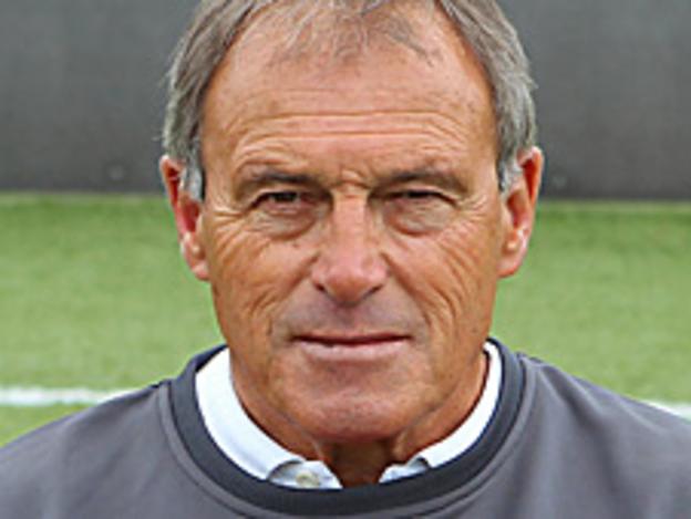 Crewe Alexandra manager Dario Gradi