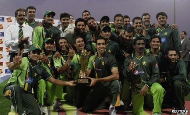 Pakistan with the Test series trophy