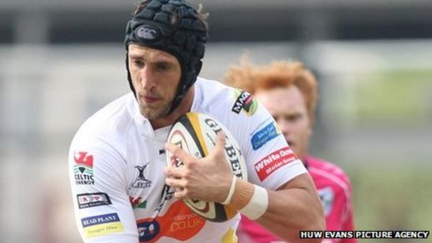 Luke Charteris