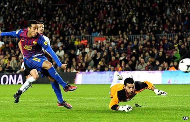 Thiago rifles home
