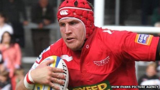 Scarlets number eight Ben Morgan chooses England - BBC Sport