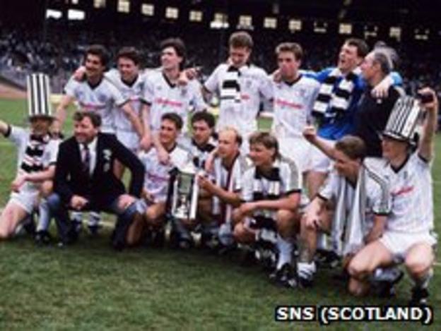St Mirren celebrate their 1987 Scottish Cup victory