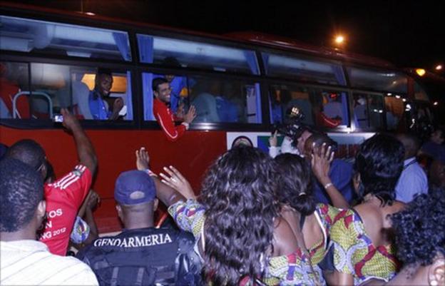 The Equatorial Guinea players leave the Estadio de Bata