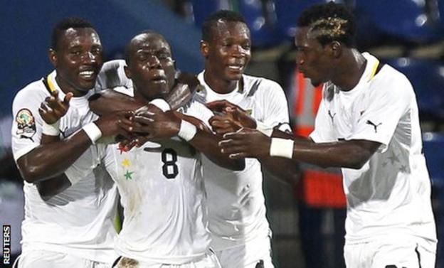 Emmanuel Agyemang Badu celebrates his goal with team-mates